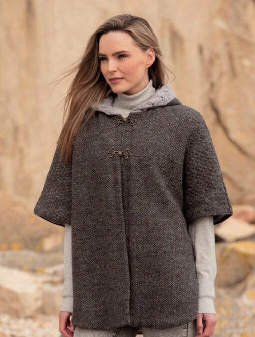 Ladies Tweed Cape With Aran Collar – Bild 10