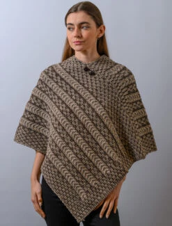 Plated Aran Poncho With Button Detail -Modekleidung B877 Wicker Brown 47877.1673752870