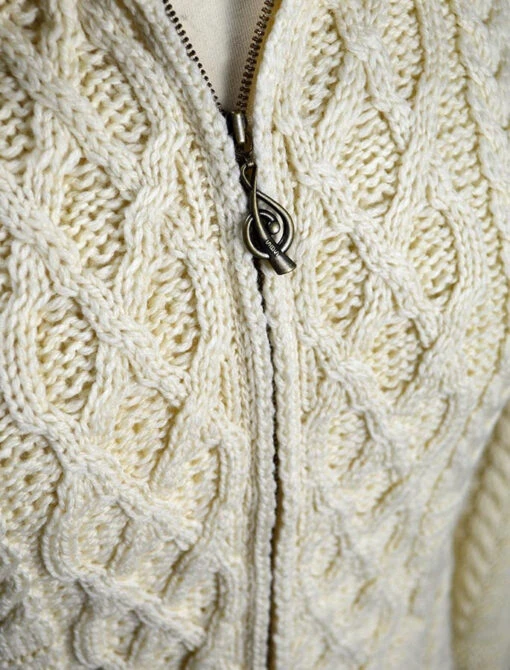 Cable Aran Cardigan With Zipper – Bild 2