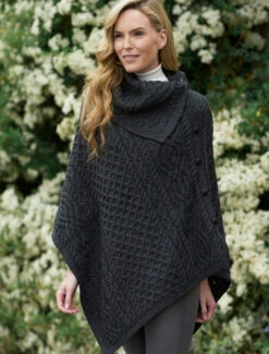 Ladies Merino Button Poncho -Modekleidung CW4784 Charcoal 07467.1642077621