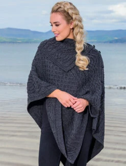 Ladies Merino Button Poncho -Modekleidung CW4784 Charcoal 2 29291.1673753063