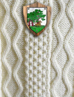 Callaghan Clan Aran Throw -Modekleidung Callaghan Crest Throw 39985.1602787101