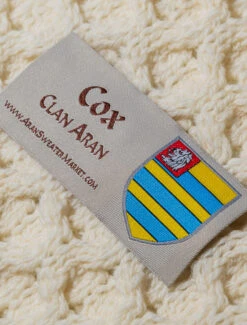 Cox Clan Scarf -Modekleidung Shot 210 87746.1615287733