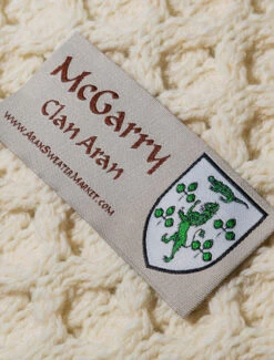 Mc Garry Clan Aran Poncho -Modekleidung Shot 29 60689.1614866644