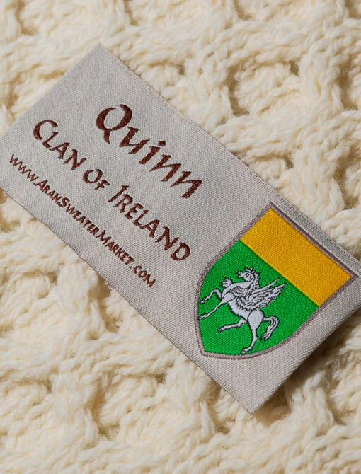 Quinn Clan Aran Poncho – Bild 4