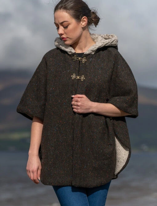 Ladies Tweed Cape With Aran Collar – Bild 11