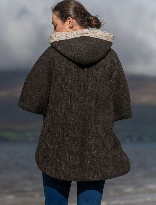 Ladies Tweed Cape With Aran Collar – Bild 5